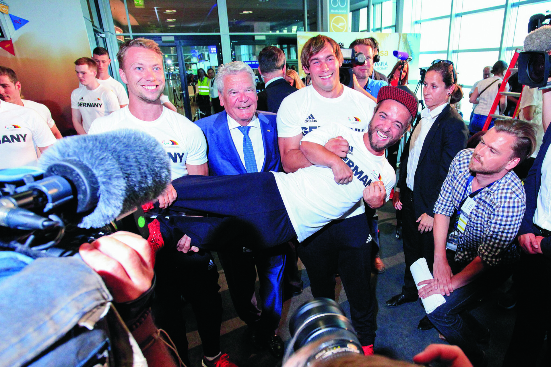 Abflug Paralympics Bundespräsident Joachim Gauck
